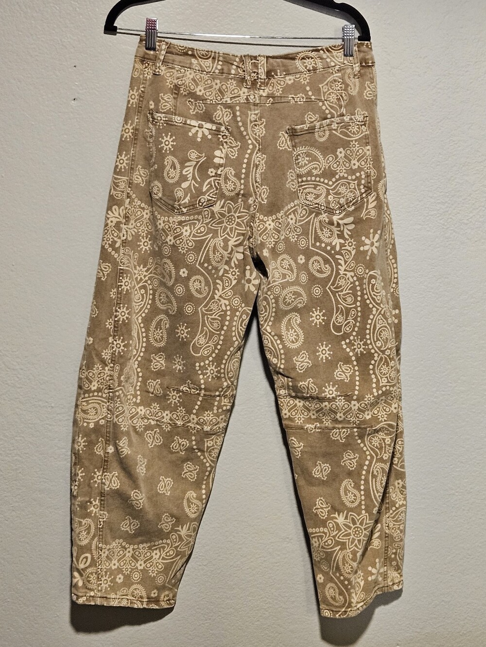 Loveimgs Women Boyfriend Baggy Barrel Khaki Paisley Jean Size Medium US 8-10 NWT - Picture 6 of 11